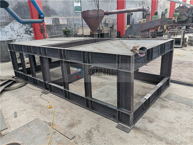 <a href='http://haizhiyu.cn/psxl/4.html' target='_blank'><span>廢鋼破碎機(jī)</span></a>廠家生產(chǎn)車間