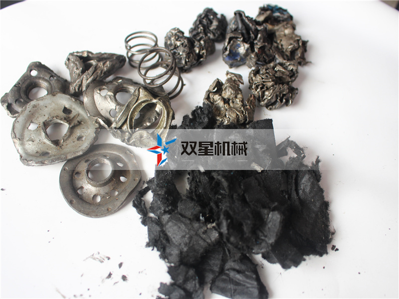 機油濾芯粉碎機大大促進(jìn)機油濾芯的分解回收