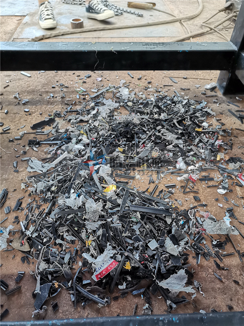 <a href='http://haizhiyu.cn/ptsb/1033.html' target='_blank'><span>渦電流分選機(jī)</span></a>|<a href='http://haizhiyu.cn/psxl/1278.html' target='_blank'><span>斷橋鋁破碎</span></a>分選效果